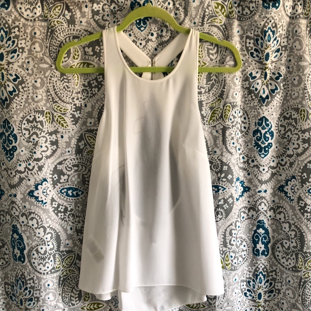 Backless Fringe Top - Picture 2 of 4